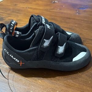 rave Men’s Black and Orange ClimbX Athletic Climbing Shoes